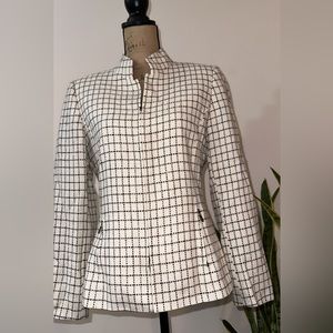 Like New TAHARI Arthur S. Levine Women’s White Blazer